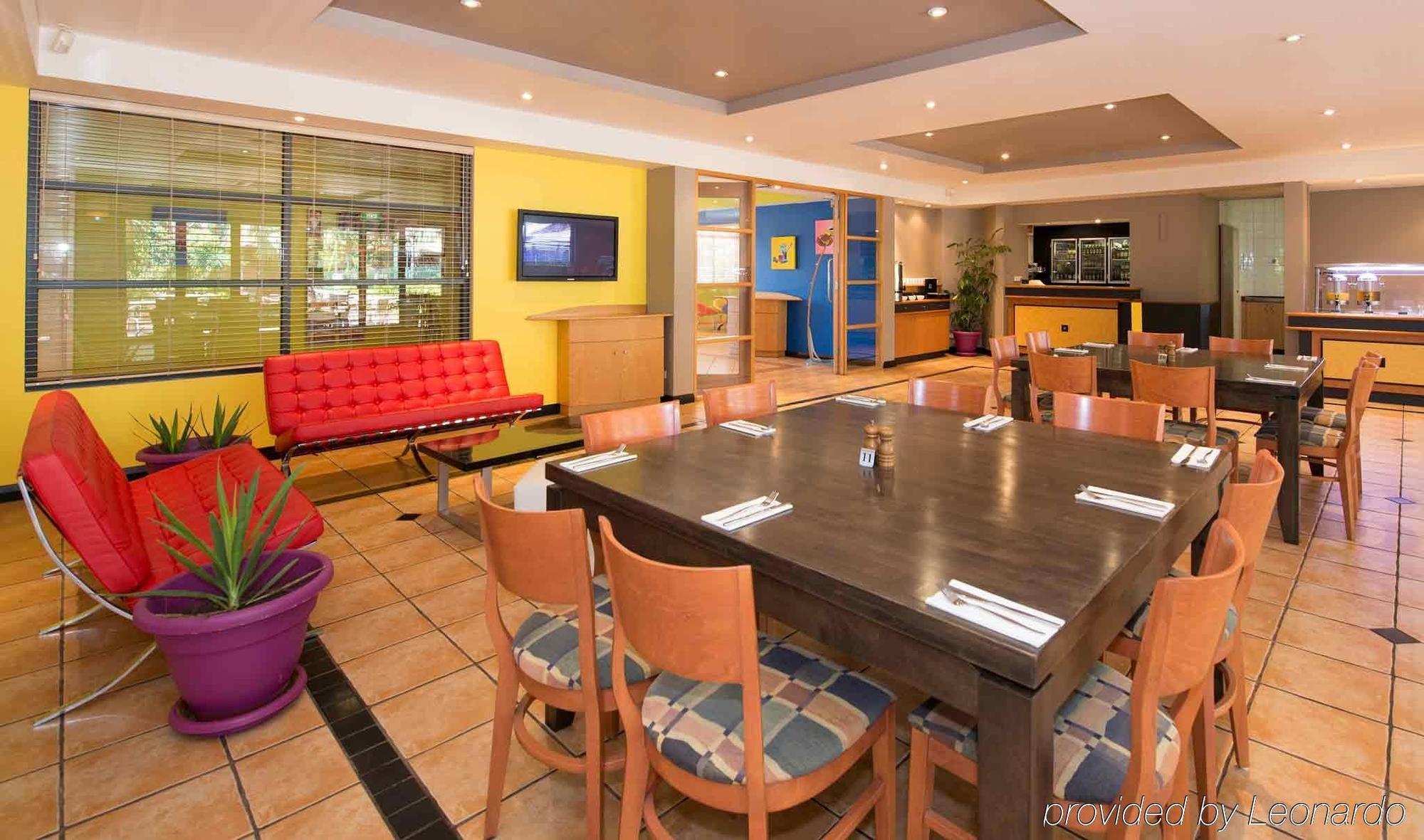 The Cambridge Kununurra Hotel Ngoại thất bức ảnh