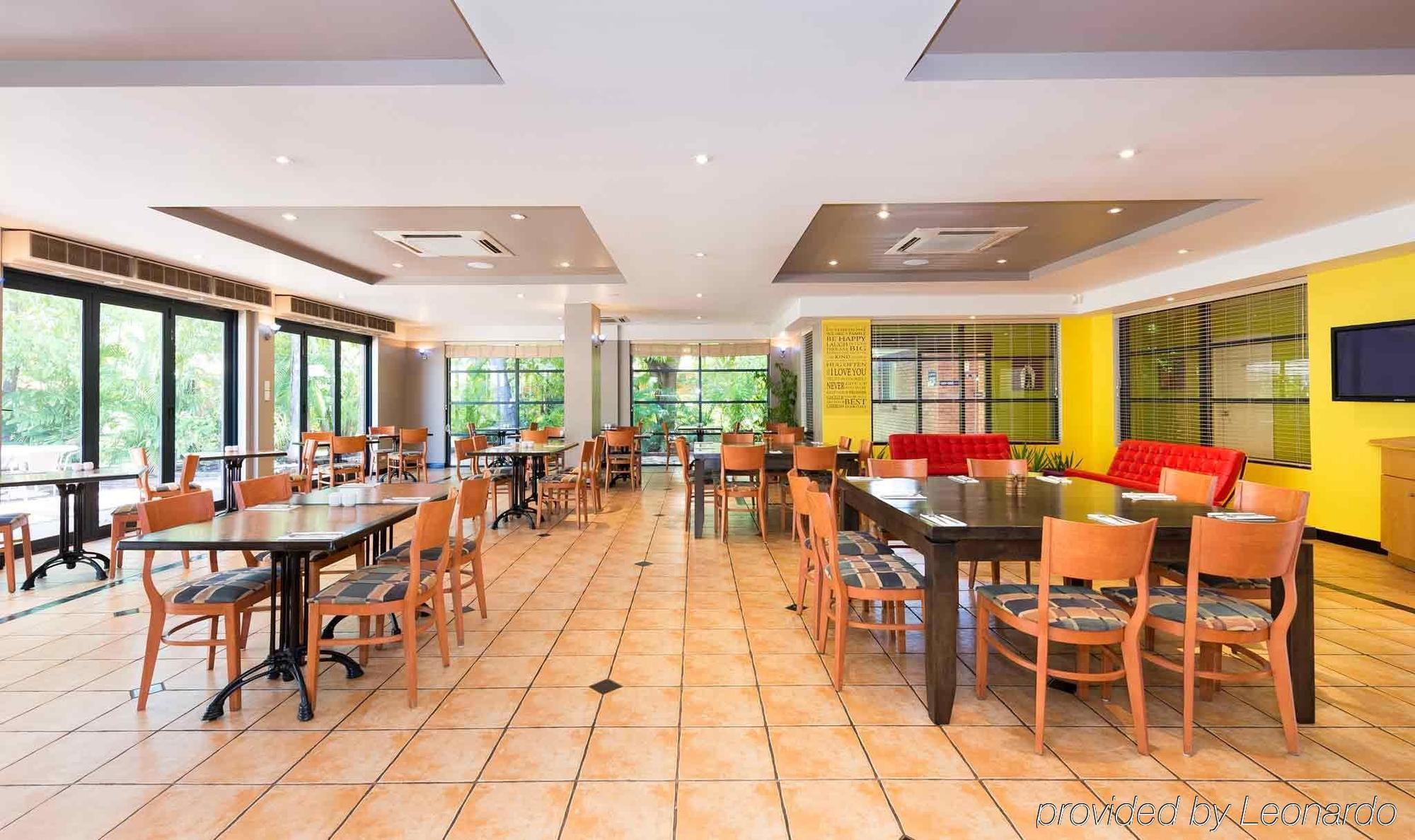 The Cambridge Kununurra Hotel Ngoại thất bức ảnh