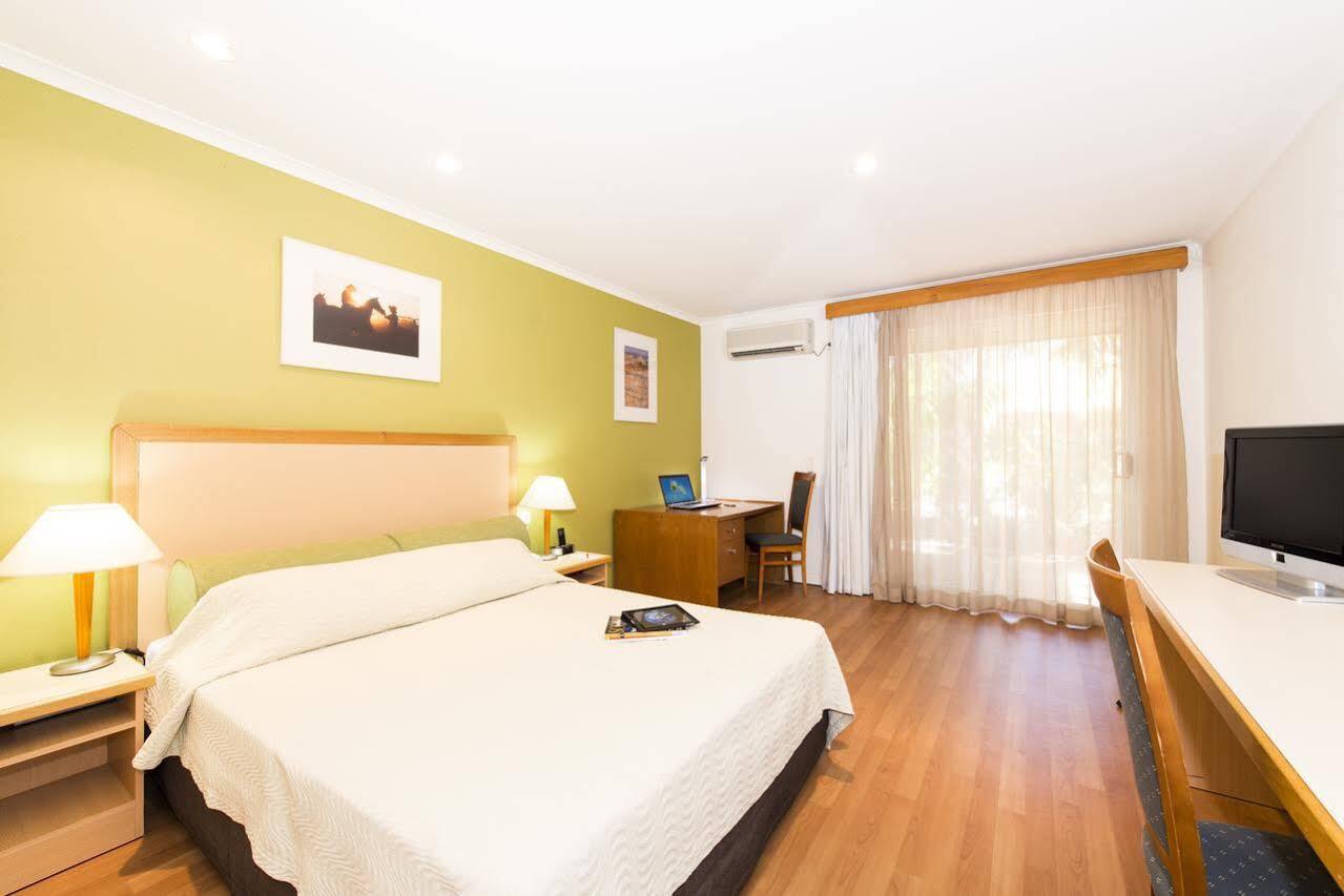 The Cambridge Kununurra Hotel Ngoại thất bức ảnh